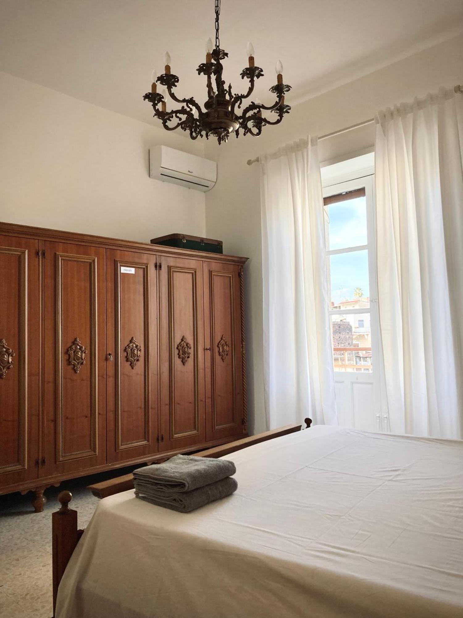 Catania Historical Artist Flat Apartment Exterior photo
